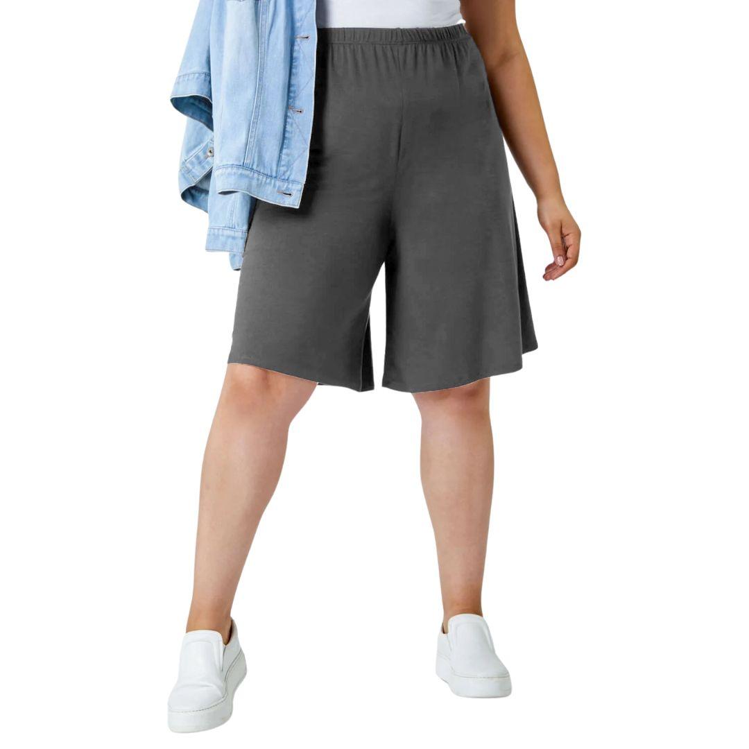 Plus Size Pocket Shorts